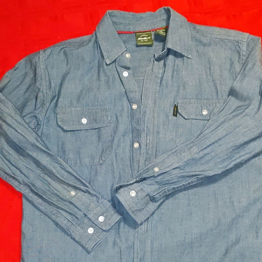 Chambray boys dress shirt. Boys size m(10/12).